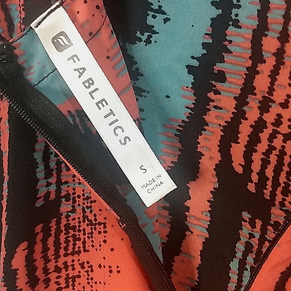 Fabletics Liza romper Heatwave print lightweight fabric, pockets, back zipper S - Picture 13 of 15